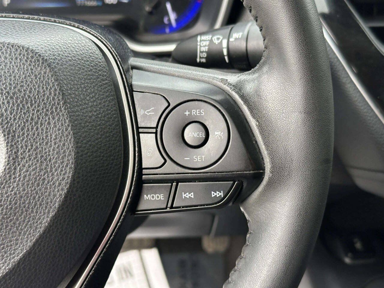 Used 2021 Toyota Corolla XLE FWD image 15