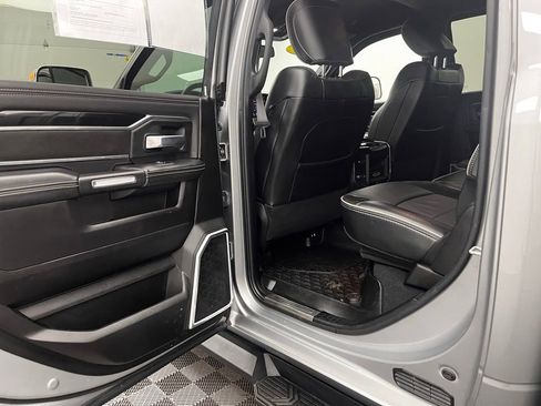 Used 2019 RAM 2500 Laramie AWD/4WD image 38