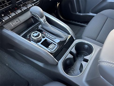 New 2025 GMC Canyon Elevation image 20