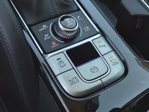 Used 2022 Kia Telluride SX w/ SX Prestige Package image 32