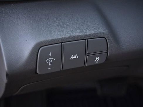 Used 2023 Hyundai Elantra SEL w/ Convenience Package image 10