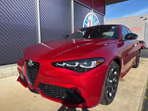 New 2025 Alfa Romeo Giulia AWD w/ Driving Assist Package image 11