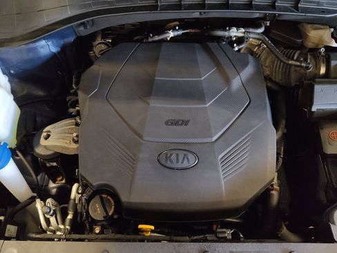 Used 2020 Kia Sorento FWD V6 image 30