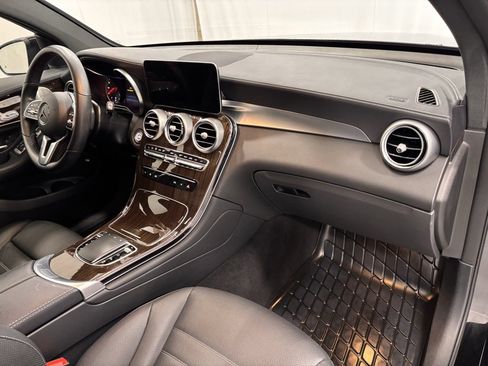 Used 2022 Mercedes-Benz GLC 300 4MATIC Coupe image 16