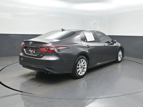 Used 2023 Toyota Camry LE image 32