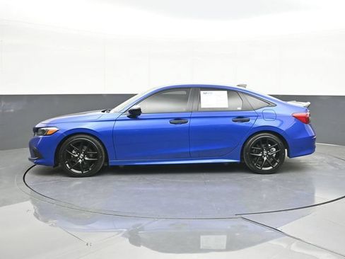 Used 2024 Honda Civic Sport image 8