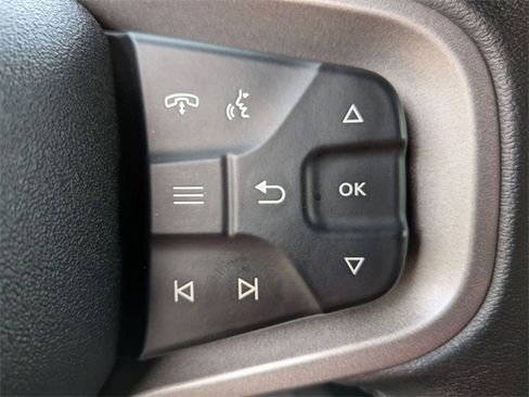 Used 2023 Ford Bronco Black Diamond image 18