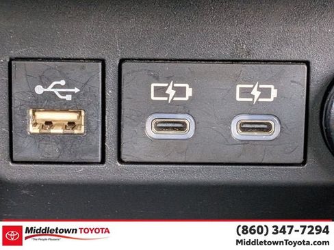 Used 2023 Toyota Highlander XSE AWD/4WD image 22