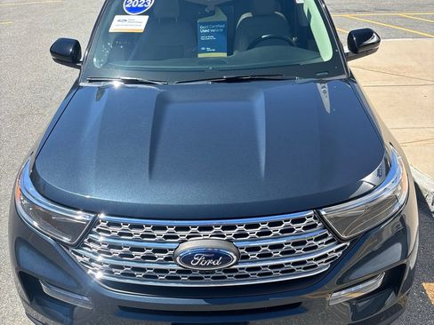 Certified 2023 Ford Explorer Limited w/ Limited Technology Package AWD/4WD image 9
