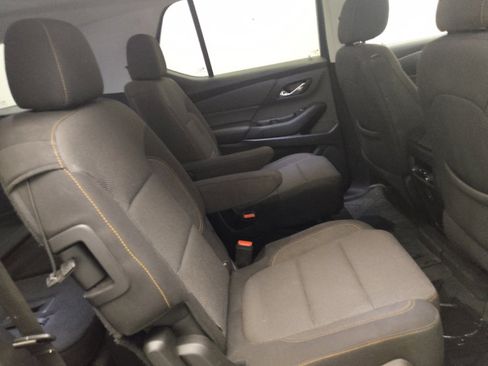 Used 2020 Chevrolet Traverse LT FWD image 19