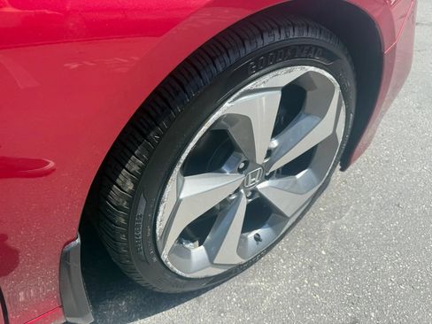 Used 2018 Honda Accord Touring image 29
