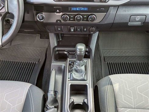 Used 2023 Toyota Tacoma TRD Sport image 19