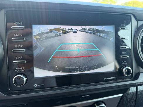 Used 2022 Toyota Tacoma SR RWD image 13