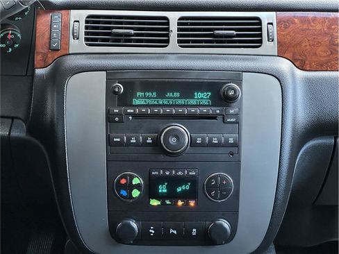 Used 2012 GMC Yukon XL SLE w/ Convenience Package AWD/4WD image 24