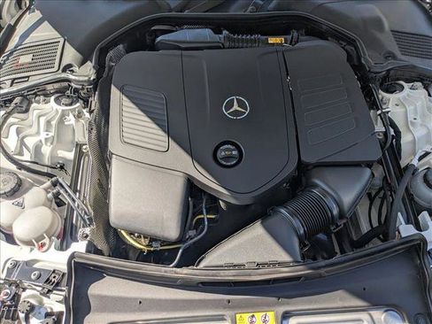 New 2025 Mercedes-Benz C 300 4MATIC Sedan image 17