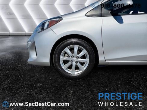 Used 2016 Toyota Yaris LE image 19