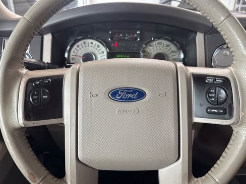 Used 2013 Ford Expedition XLT w/ HD Trailer Tow Pkg AWD/4WD image 24