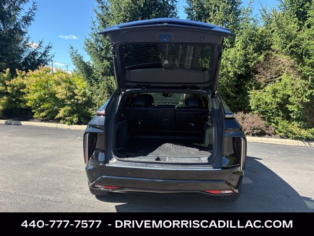 Certified 2025 Cadillac Lyriq Luxury w/ LPO, Floor Liner Package AWD/4WD image 5