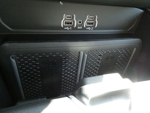 New 2026 RAM 2500 Laramie AWD/4WD image 29