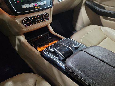 Used 2018 Mercedes-Benz GLS 450 4MATIC image 26