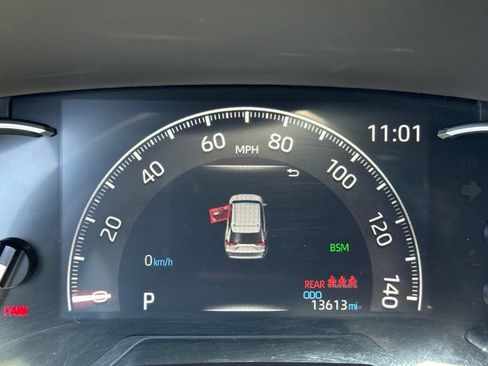Used 2025 Toyota RAV4 XLE w/ Convenience Package FWD image 27