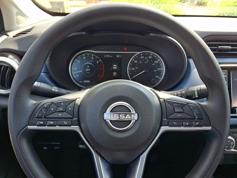 Used 2025 Nissan Versa SV w/ Trunk Package FWD image 21