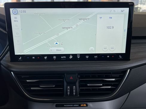 Used 2026 Ford Escape Platinum w/ Premium Technology Package image 22