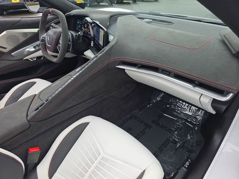 Certified 2023 Chevrolet Corvette Stingray Premium Conv w/ 3LT image 34
