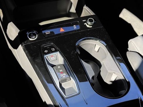 Certified 2025 Audi Q6 e-tron Premium Plus w/ Premium Plus image 19