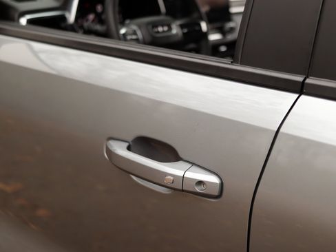 Used 2023 GMC Canyon Elevation w/ Convenience Package image 38