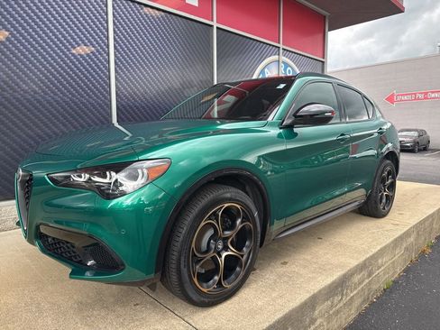 New 2025 Alfa Romeo Stelvio Sprint AWD/4WD image 8