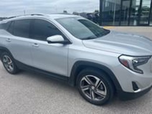 Used 2020 GMC Terrain SLT w/ Preferred Package FWD image 1
