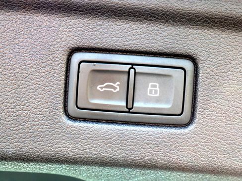 Used 2018 Audi A5 2.0T Premium w/ Convenience Package image 39