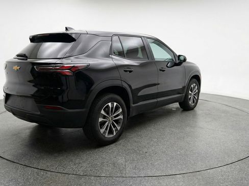 Used 2025 Chevrolet Equinox LT image 9