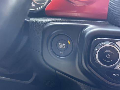 Used 2021 Jeep Gladiator Rubicon AWD/4WD image 29