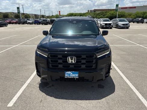 Used 2026 Honda Pilot Sport image 8