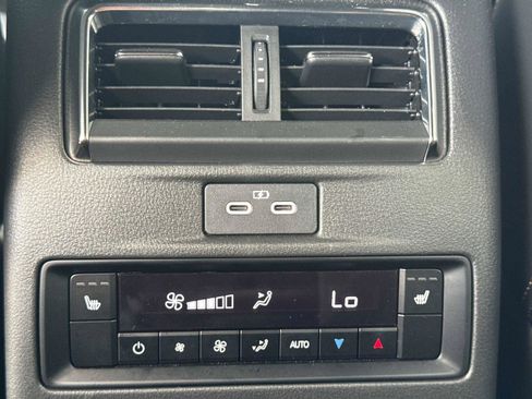 Used 2024 MAZDA CX-90 Plug-In Hybrid w/ Premium Plus image 18