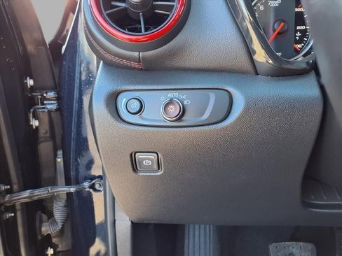 Used 2021 Chevrolet Blazer RS w/ Enhanced Convenience Package image 13