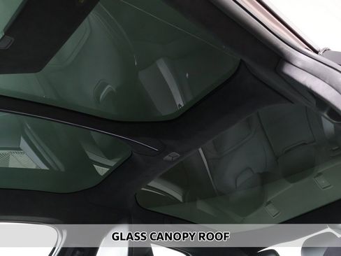 Used 2024 Lucid Air Touring image 4