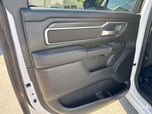 New 2026 RAM 1500 4x4 Crew Cab image 21