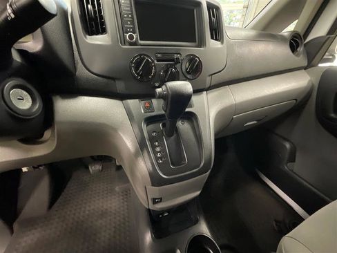 Used 2021 Nissan NV200 SV w/ Back Door Glass Package image 16