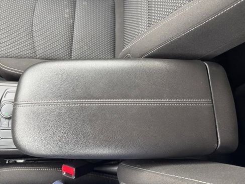 Used 2024 GMC Terrain SLE image 26