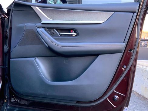 Used 2024 MAZDA CX-90 Plug-In Hybrid w/ Premium Pkg image 22