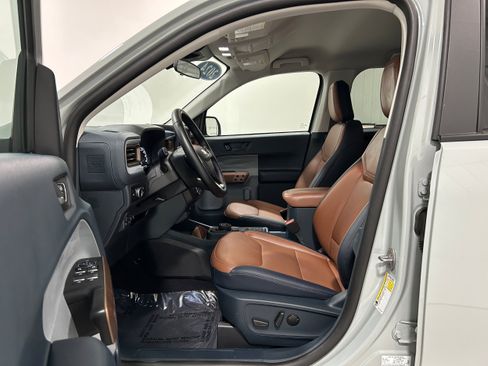 Used 2024 Ford Maverick Lariat w/ FX4 Off-Road Package AWD/4WD image 4
