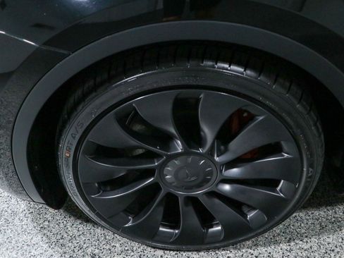 Used 2022 Tesla Model Y Performance AWD/4WD image 11