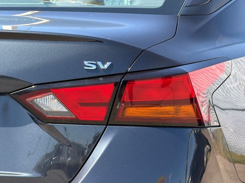 Used 2022 Nissan Altima 2.5 SV FWD image 21