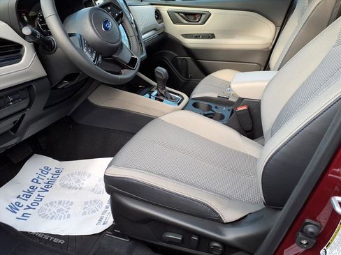 Certified 2025 Subaru Forester Premium image 12