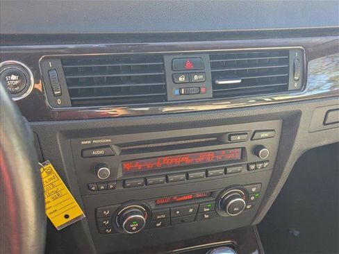 Used 2012 BMW 328i Convertible image 8