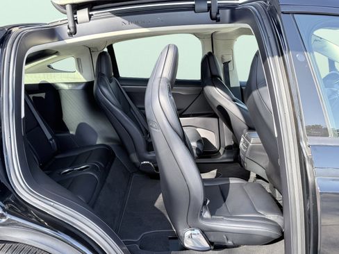 Used 2018 Tesla Model X P100D image 41