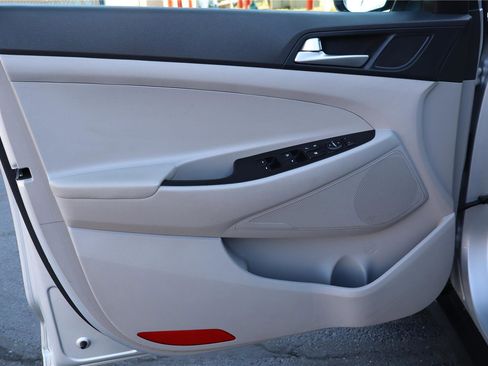 Used 2019 Hyundai Tucson Value image 14